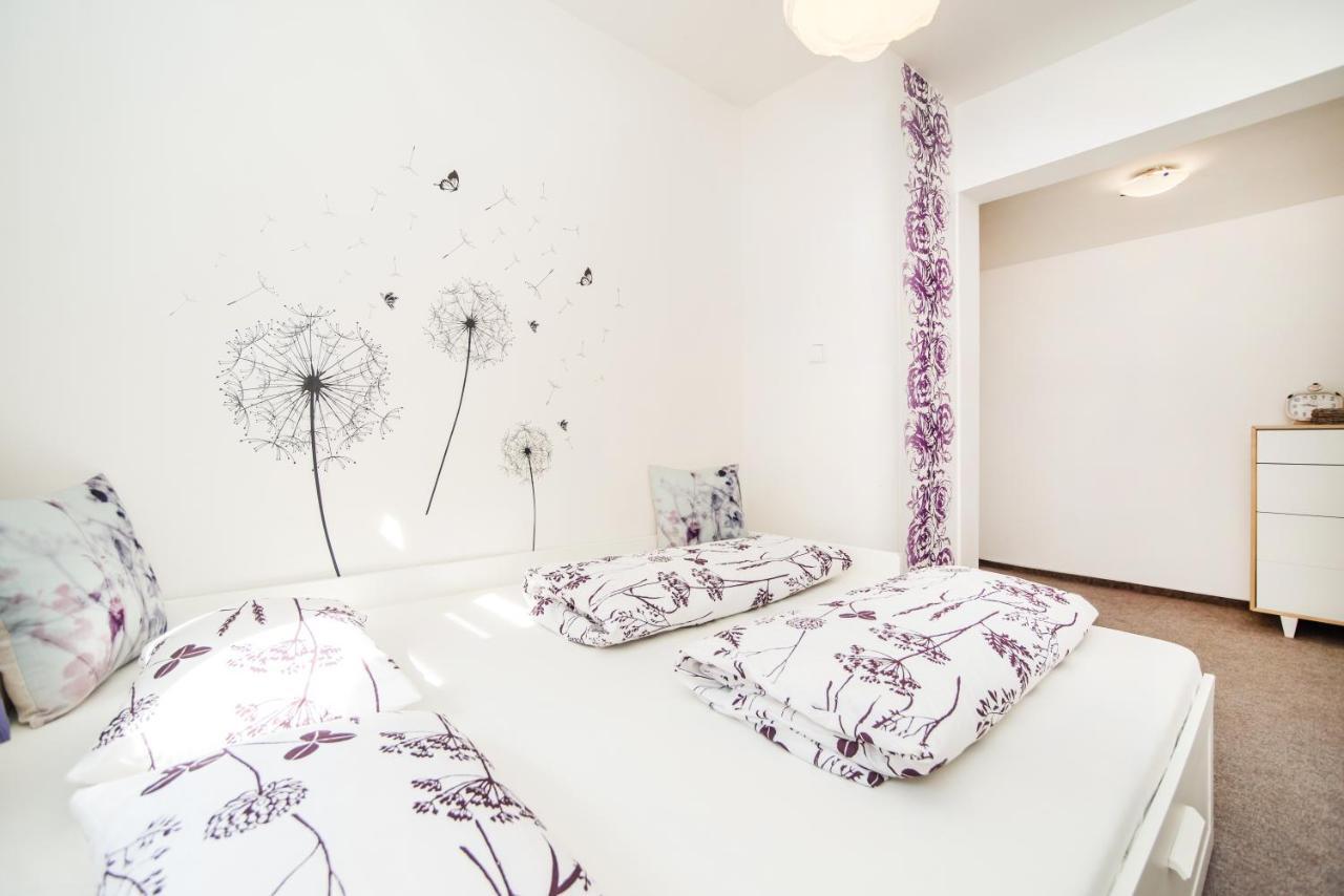 Apartamento Lanoblessa Praga Exterior foto